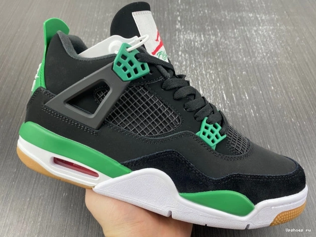 4 DR5415-030 Jordan   Green Retro  SB Black 0102